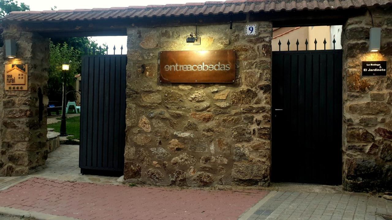 Entreacebedas Rural&Vacaciones, Alojamientos Con Jardin Privado Piscina Gratis En Julio 塞哥维亚 外观 照片