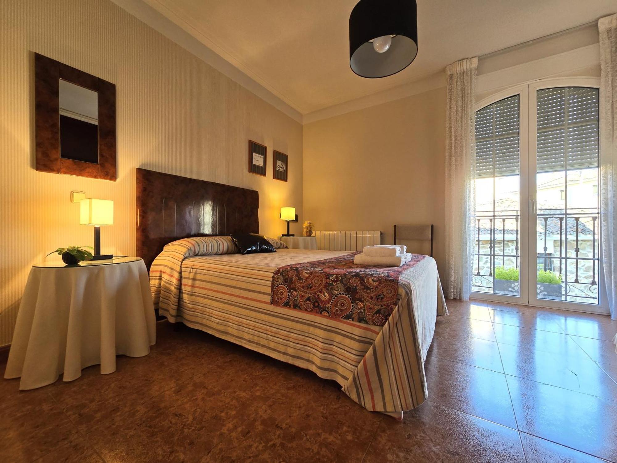 Entreacebedas Rural&Vacaciones, Alojamientos Con Jardin Privado Piscina Gratis En Julio 塞哥维亚 外观 照片